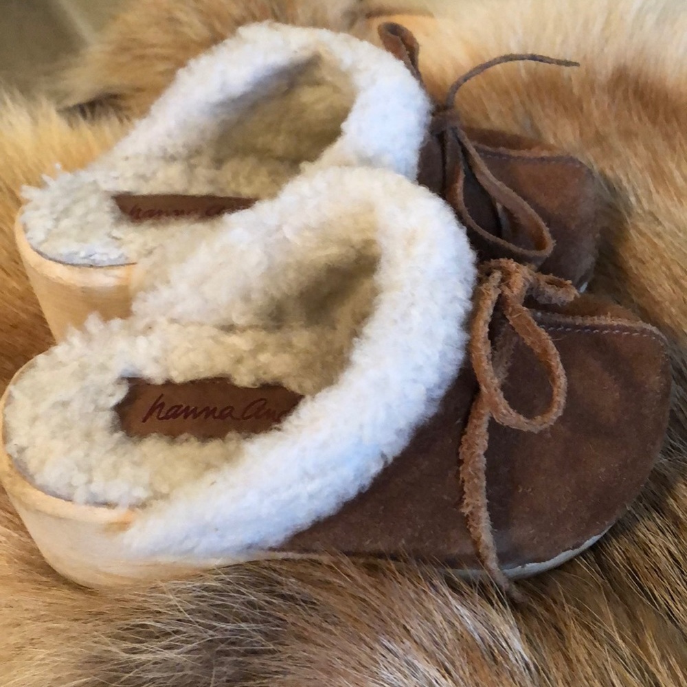 Hanna Andersson Clogs
